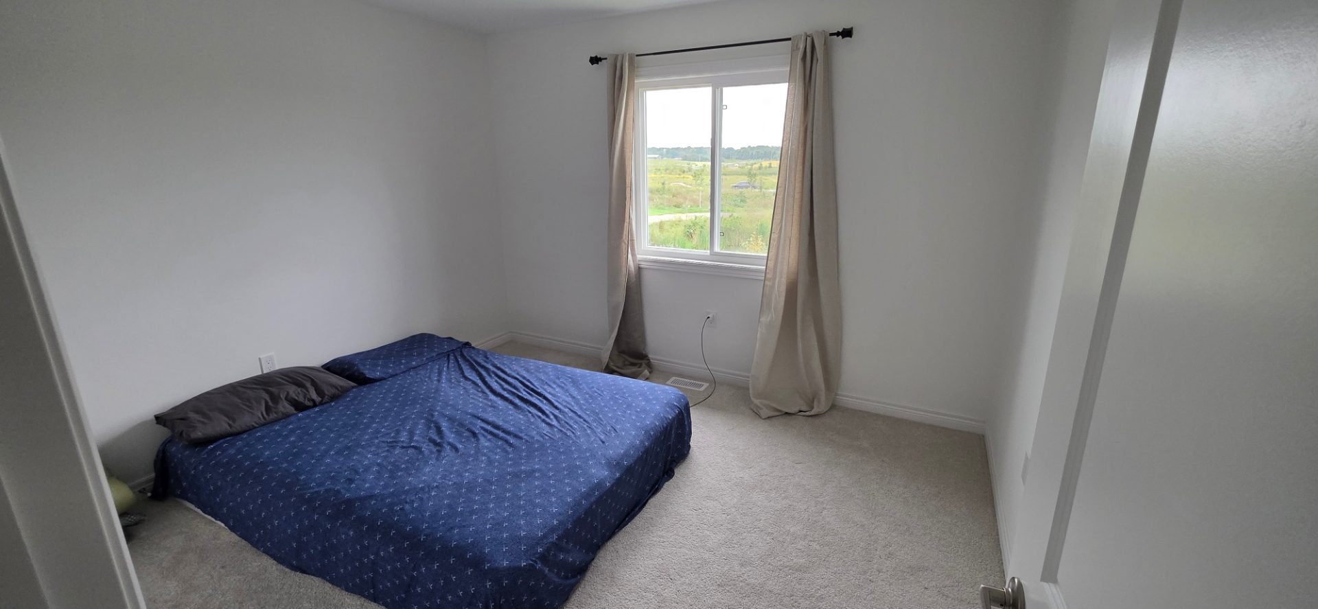 Specious room in Mounthope