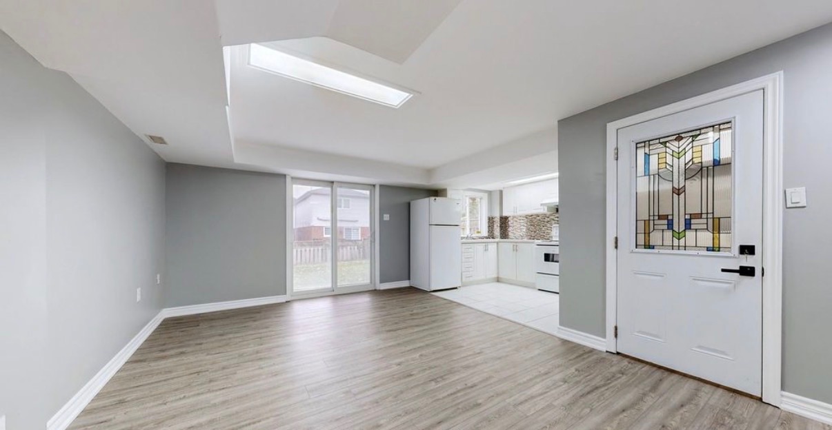 Private unit in Scarborough