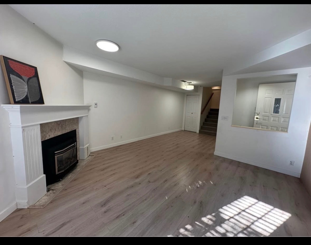 Shared room in Burnaby