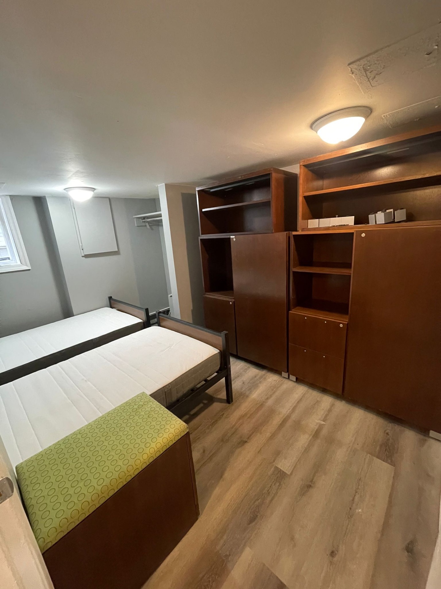 Hostel style living space fully furnished for pure vegetarians  in Calgary